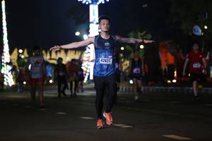 BIB: 42627
                            <button type="button" onclick="openModal(16880124)" class="btn btn-primary btn-sm float-right btn-popup" data-toggle="modal" data-target=".modal-high-quality">
                        <i class="fas fa-shopping-cart"></i> Add to Cart
                    </button>
                                            <button type="button" onclick="isThisMe(16880124, true)" class="btn btn-success btn-sm float-right btn-popup btn-isme hidden" data-toggle="tooltip" data-placement="bottom" title="นี่คือรูปของคุณใช่ไหม คลิกที่นี่เพื่อเอาเข้าอัลบั้ม">
                        <i class="fas fa-plus"></i> Add to album
                    </button>
                    <button type="button" onclick="isThisMe(16880124, false)" class="btn btn-warning btn-sm float-right btn-popup btn-isnotme hidden">
                        <i class="fas fa-ban"></i> Remove from album
                    </button>