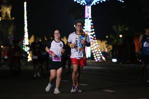 BIB: 4235, 0770, 44201
                            <button type="button" onclick="openModal(16896932)" class="btn btn-primary btn-sm float-right btn-popup" data-toggle="modal" data-target=".modal-high-quality">
                        <i class="fas fa-shopping-cart"></i> Add to Cart
                    </button>
                                            <button type="button" onclick="isThisMe(16896932, true)" class="btn btn-success btn-sm float-right btn-popup btn-isme hidden" data-toggle="tooltip" data-placement="bottom" title="นี่คือรูปของคุณใช่ไหม คลิกที่นี่เพื่อเอาเข้าอัลบั้ม">
                        <i class="fas fa-plus"></i> Add to album
                    </button>
                    <button type="button" onclick="isThisMe(16896932, false)" class="btn btn-warning btn-sm float-right btn-popup btn-isnotme hidden">
                        <i class="fas fa-ban"></i> Remove from album
                    </button>