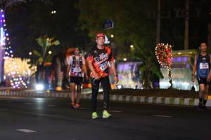 BIB: 4147, 3246
                            <button type="button" onclick="openModal(16942506)" class="btn btn-primary btn-sm float-right btn-popup" data-toggle="modal" data-target=".modal-high-quality">
                        <i class="fas fa-shopping-cart"></i> Add to Cart
                    </button>
                                            <button type="button" onclick="isThisMe(16942506, true)" class="btn btn-success btn-sm float-right btn-popup btn-isme hidden" data-toggle="tooltip" data-placement="bottom" title="นี่คือรูปของคุณใช่ไหม คลิกที่นี่เพื่อเอาเข้าอัลบั้ม">
                        <i class="fas fa-plus"></i> Add to album
                    </button>
                    <button type="button" onclick="isThisMe(16942506, false)" class="btn btn-warning btn-sm float-right btn-popup btn-isnotme hidden">
                        <i class="fas fa-ban"></i> Remove from album
                    </button>