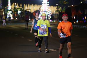 BIB: 42872, 093
                            <button type="button" onclick="openModal(16973141)" class="btn btn-primary btn-sm float-right btn-popup" data-toggle="modal" data-target=".modal-high-quality">
                        <i class="fas fa-shopping-cart"></i> Add to Cart
                    </button>
                                            <button type="button" onclick="isThisMe(16973141, true)" class="btn btn-success btn-sm float-right btn-popup btn-isme hidden" data-toggle="tooltip" data-placement="bottom" title="นี่คือรูปของคุณใช่ไหม คลิกที่นี่เพื่อเอาเข้าอัลบั้ม">
                        <i class="fas fa-plus"></i> Add to album
                    </button>
                    <button type="button" onclick="isThisMe(16973141, false)" class="btn btn-warning btn-sm float-right btn-popup btn-isnotme hidden">
                        <i class="fas fa-ban"></i> Remove from album
                    </button>