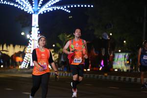 BIB: 400, 81209, 952
                            <button type="button" onclick="openModal(16883900)" class="btn btn-primary btn-sm float-right btn-popup" data-toggle="modal" data-target=".modal-high-quality">
                        <i class="fas fa-shopping-cart"></i> Add to Cart
                    </button>
                                            <button type="button" onclick="isThisMe(16883900, true)" class="btn btn-success btn-sm float-right btn-popup btn-isme hidden" data-toggle="tooltip" data-placement="bottom" title="นี่คือรูปของคุณใช่ไหม คลิกที่นี่เพื่อเอาเข้าอัลบั้ม">
                        <i class="fas fa-plus"></i> Add to album
                    </button>
                    <button type="button" onclick="isThisMe(16883900, false)" class="btn btn-warning btn-sm float-right btn-popup btn-isnotme hidden">
                        <i class="fas fa-ban"></i> Remove from album
                    </button>