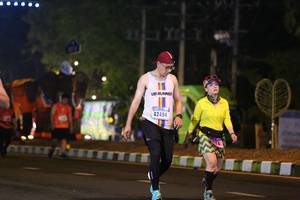 BIB: 42494, 314
                            <button type="button" onclick="openModal(16899346)" class="btn btn-primary btn-sm float-right btn-popup" data-toggle="modal" data-target=".modal-high-quality">
                        <i class="fas fa-shopping-cart"></i> Add to Cart
                    </button>
                                            <button type="button" onclick="isThisMe(16899346, true)" class="btn btn-success btn-sm float-right btn-popup btn-isme hidden" data-toggle="tooltip" data-placement="bottom" title="นี่คือรูปของคุณใช่ไหม คลิกที่นี่เพื่อเอาเข้าอัลบั้ม">
                        <i class="fas fa-plus"></i> Add to album
                    </button>
                    <button type="button" onclick="isThisMe(16899346, false)" class="btn btn-warning btn-sm float-right btn-popup btn-isnotme hidden">
                        <i class="fas fa-ban"></i> Remove from album
                    </button>