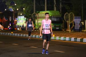 BIB: 40910
                            <button type="button" onclick="openModal(16958850)" class="btn btn-primary btn-sm float-right btn-popup" data-toggle="modal" data-target=".modal-high-quality">
                        <i class="fas fa-shopping-cart"></i> Add to Cart
                    </button>
                                            <button type="button" onclick="isThisMe(16958850, true)" class="btn btn-success btn-sm float-right btn-popup btn-isme hidden" data-toggle="tooltip" data-placement="bottom" title="นี่คือรูปของคุณใช่ไหม คลิกที่นี่เพื่อเอาเข้าอัลบั้ม">
                        <i class="fas fa-plus"></i> Add to album
                    </button>
                    <button type="button" onclick="isThisMe(16958850, false)" class="btn btn-warning btn-sm float-right btn-popup btn-isnotme hidden">
                        <i class="fas fa-ban"></i> Remove from album
                    </button>