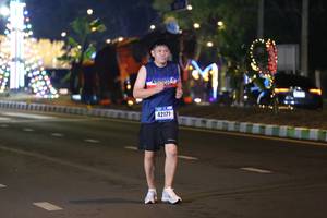 BIB: 42171
                            <button type="button" onclick="openModal(16970385)" class="btn btn-primary btn-sm float-right btn-popup" data-toggle="modal" data-target=".modal-high-quality">
                        <i class="fas fa-shopping-cart"></i> Add to Cart
                    </button>
                                            <button type="button" onclick="isThisMe(16970385, true)" class="btn btn-success btn-sm float-right btn-popup btn-isme hidden" data-toggle="tooltip" data-placement="bottom" title="นี่คือรูปของคุณใช่ไหม คลิกที่นี่เพื่อเอาเข้าอัลบั้ม">
                        <i class="fas fa-plus"></i> Add to album
                    </button>
                    <button type="button" onclick="isThisMe(16970385, false)" class="btn btn-warning btn-sm float-right btn-popup btn-isnotme hidden">
                        <i class="fas fa-ban"></i> Remove from album
                    </button>