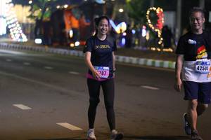 BIB: 42505, 787
                            <button type="button" onclick="openModal(16971228)" class="btn btn-primary btn-sm float-right btn-popup" data-toggle="modal" data-target=".modal-high-quality">
                        <i class="fas fa-shopping-cart"></i> Add to Cart
                    </button>
                                            <button type="button" onclick="isThisMe(16971228, true)" class="btn btn-success btn-sm float-right btn-popup btn-isme hidden" data-toggle="tooltip" data-placement="bottom" title="นี่คือรูปของคุณใช่ไหม คลิกที่นี่เพื่อเอาเข้าอัลบั้ม">
                        <i class="fas fa-plus"></i> Add to album
                    </button>
                    <button type="button" onclick="isThisMe(16971228, false)" class="btn btn-warning btn-sm float-right btn-popup btn-isnotme hidden">
                        <i class="fas fa-ban"></i> Remove from album
                    </button>