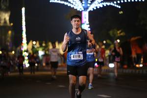 BIB: 41918
                            <button type="button" onclick="openModal(16901985)" class="btn btn-primary btn-sm float-right btn-popup" data-toggle="modal" data-target=".modal-high-quality">
                        <i class="fas fa-shopping-cart"></i> Add to Cart
                    </button>
                                            <button type="button" onclick="isThisMe(16901985, true)" class="btn btn-success btn-sm float-right btn-popup btn-isme hidden" data-toggle="tooltip" data-placement="bottom" title="นี่คือรูปของคุณใช่ไหม คลิกที่นี่เพื่อเอาเข้าอัลบั้ม">
                        <i class="fas fa-plus"></i> Add to album
                    </button>
                    <button type="button" onclick="isThisMe(16901985, false)" class="btn btn-warning btn-sm float-right btn-popup btn-isnotme hidden">
                        <i class="fas fa-ban"></i> Remove from album
                    </button>