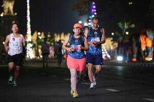 BIB: 21524
                            <button type="button" onclick="openModal(16909063)" class="btn btn-primary btn-sm float-right btn-popup" data-toggle="modal" data-target=".modal-high-quality">
                        <i class="fas fa-shopping-cart"></i> Add to Cart
                    </button>
                                            <button type="button" onclick="isThisMe(16909063, true)" class="btn btn-success btn-sm float-right btn-popup btn-isme hidden" data-toggle="tooltip" data-placement="bottom" title="นี่คือรูปของคุณใช่ไหม คลิกที่นี่เพื่อเอาเข้าอัลบั้ม">
                        <i class="fas fa-plus"></i> Add to album
                    </button>
                    <button type="button" onclick="isThisMe(16909063, false)" class="btn btn-warning btn-sm float-right btn-popup btn-isnotme hidden">
                        <i class="fas fa-ban"></i> Remove from album
                    </button>