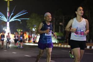 BIB: 41312, 44102
                            <button type="button" onclick="openModal(16906856)" class="btn btn-primary btn-sm float-right btn-popup" data-toggle="modal" data-target=".modal-high-quality">
                        <i class="fas fa-shopping-cart"></i> Add to Cart
                    </button>
                                            <button type="button" onclick="isThisMe(16906856, true)" class="btn btn-success btn-sm float-right btn-popup btn-isme hidden" data-toggle="tooltip" data-placement="bottom" title="นี่คือรูปของคุณใช่ไหม คลิกที่นี่เพื่อเอาเข้าอัลบั้ม">
                        <i class="fas fa-plus"></i> Add to album
                    </button>
                    <button type="button" onclick="isThisMe(16906856, false)" class="btn btn-warning btn-sm float-right btn-popup btn-isnotme hidden">
                        <i class="fas fa-ban"></i> Remove from album
                    </button>