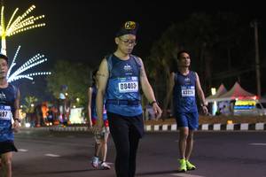 BIB: 88403, 43226, 197
                            <button type="button" onclick="openModal(16918558)" class="btn btn-primary btn-sm float-right btn-popup" data-toggle="modal" data-target=".modal-high-quality">
                        <i class="fas fa-shopping-cart"></i> Add to Cart
                    </button>
                                            <button type="button" onclick="isThisMe(16918558, true)" class="btn btn-success btn-sm float-right btn-popup btn-isme hidden" data-toggle="tooltip" data-placement="bottom" title="นี่คือรูปของคุณใช่ไหม คลิกที่นี่เพื่อเอาเข้าอัลบั้ม">
                        <i class="fas fa-plus"></i> Add to album
                    </button>
                    <button type="button" onclick="isThisMe(16918558, false)" class="btn btn-warning btn-sm float-right btn-popup btn-isnotme hidden">
                        <i class="fas fa-ban"></i> Remove from album
                    </button>