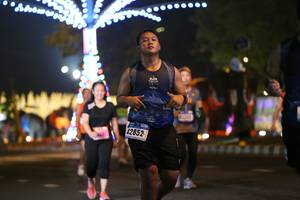 BIB: 42852
                            <button type="button" onclick="openModal(16884341)" class="btn btn-primary btn-sm float-right btn-popup" data-toggle="modal" data-target=".modal-high-quality">
                        <i class="fas fa-shopping-cart"></i> Add to Cart
                    </button>
                                            <button type="button" onclick="isThisMe(16884341, true)" class="btn btn-success btn-sm float-right btn-popup btn-isme hidden" data-toggle="tooltip" data-placement="bottom" title="นี่คือรูปของคุณใช่ไหม คลิกที่นี่เพื่อเอาเข้าอัลบั้ม">
                        <i class="fas fa-plus"></i> Add to album
                    </button>
                    <button type="button" onclick="isThisMe(16884341, false)" class="btn btn-warning btn-sm float-right btn-popup btn-isnotme hidden">
                        <i class="fas fa-ban"></i> Remove from album
                    </button>