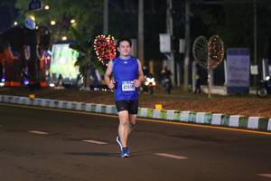 BIB: 42869
                            <button type="button" onclick="openModal(16969983)" class="btn btn-primary btn-sm float-right btn-popup" data-toggle="modal" data-target=".modal-high-quality">
                        <i class="fas fa-shopping-cart"></i> Add to Cart
                    </button>
                                            <button type="button" onclick="isThisMe(16969983, true)" class="btn btn-success btn-sm float-right btn-popup btn-isme hidden" data-toggle="tooltip" data-placement="bottom" title="นี่คือรูปของคุณใช่ไหม คลิกที่นี่เพื่อเอาเข้าอัลบั้ม">
                        <i class="fas fa-plus"></i> Add to album
                    </button>
                    <button type="button" onclick="isThisMe(16969983, false)" class="btn btn-warning btn-sm float-right btn-popup btn-isnotme hidden">
                        <i class="fas fa-ban"></i> Remove from album
                    </button>