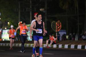 BIB: 2604, 285
                            <button type="button" onclick="openModal(16905138)" class="btn btn-primary btn-sm float-right btn-popup" data-toggle="modal" data-target=".modal-high-quality">
                        <i class="fas fa-shopping-cart"></i> Add to Cart
                    </button>
                                            <button type="button" onclick="isThisMe(16905138, true)" class="btn btn-success btn-sm float-right btn-popup btn-isme hidden" data-toggle="tooltip" data-placement="bottom" title="นี่คือรูปของคุณใช่ไหม คลิกที่นี่เพื่อเอาเข้าอัลบั้ม">
                        <i class="fas fa-plus"></i> Add to album
                    </button>
                    <button type="button" onclick="isThisMe(16905138, false)" class="btn btn-warning btn-sm float-right btn-popup btn-isnotme hidden">
                        <i class="fas fa-ban"></i> Remove from album
                    </button>