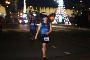 BIB: 40413
                            <button type="button" onclick="openModal(16952980)" class="btn btn-primary btn-sm float-right btn-popup" data-toggle="modal" data-target=".modal-high-quality">
                        <i class="fas fa-shopping-cart"></i> Add to Cart
                    </button>
                                            <button type="button" onclick="isThisMe(16952980, true)" class="btn btn-success btn-sm float-right btn-popup btn-isme hidden" data-toggle="tooltip" data-placement="bottom" title="นี่คือรูปของคุณใช่ไหม คลิกที่นี่เพื่อเอาเข้าอัลบั้ม">
                        <i class="fas fa-plus"></i> Add to album
                    </button>
                    <button type="button" onclick="isThisMe(16952980, false)" class="btn btn-warning btn-sm float-right btn-popup btn-isnotme hidden">
                        <i class="fas fa-ban"></i> Remove from album
                    </button>