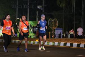 BIB: 0797, 27417, 23109
                            <button type="button" onclick="openModal(16902799)" class="btn btn-primary btn-sm float-right btn-popup" data-toggle="modal" data-target=".modal-high-quality">
                        <i class="fas fa-shopping-cart"></i> Add to Cart
                    </button>
                                            <button type="button" onclick="isThisMe(16902799, true)" class="btn btn-success btn-sm float-right btn-popup btn-isme hidden" data-toggle="tooltip" data-placement="bottom" title="นี่คือรูปของคุณใช่ไหม คลิกที่นี่เพื่อเอาเข้าอัลบั้ม">
                        <i class="fas fa-plus"></i> Add to album
                    </button>
                    <button type="button" onclick="isThisMe(16902799, false)" class="btn btn-warning btn-sm float-right btn-popup btn-isnotme hidden">
                        <i class="fas fa-ban"></i> Remove from album
                    </button>