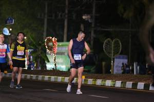 BIB: 21731, 5800, 41405
                            <button type="button" onclick="openModal(16889751)" class="btn btn-primary btn-sm float-right btn-popup" data-toggle="modal" data-target=".modal-high-quality">
                        <i class="fas fa-shopping-cart"></i> Add to Cart
                    </button>
                                            <button type="button" onclick="isThisMe(16889751, true)" class="btn btn-success btn-sm float-right btn-popup btn-isme hidden" data-toggle="tooltip" data-placement="bottom" title="นี่คือรูปของคุณใช่ไหม คลิกที่นี่เพื่อเอาเข้าอัลบั้ม">
                        <i class="fas fa-plus"></i> Add to album
                    </button>
                    <button type="button" onclick="isThisMe(16889751, false)" class="btn btn-warning btn-sm float-right btn-popup btn-isnotme hidden">
                        <i class="fas fa-ban"></i> Remove from album
                    </button>