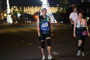 BIB: 42870, 4456
                            <button type="button" onclick="openModal(16975647)" class="btn btn-primary btn-sm float-right btn-popup" data-toggle="modal" data-target=".modal-high-quality">
                        <i class="fas fa-shopping-cart"></i> Add to Cart
                    </button>
                                            <button type="button" onclick="isThisMe(16975647, true)" class="btn btn-success btn-sm float-right btn-popup btn-isme hidden" data-toggle="tooltip" data-placement="bottom" title="นี่คือรูปของคุณใช่ไหม คลิกที่นี่เพื่อเอาเข้าอัลบั้ม">
                        <i class="fas fa-plus"></i> Add to album
                    </button>
                    <button type="button" onclick="isThisMe(16975647, false)" class="btn btn-warning btn-sm float-right btn-popup btn-isnotme hidden">
                        <i class="fas fa-ban"></i> Remove from album
                    </button>