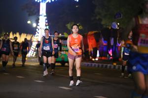 BIB: 25721
                            <button type="button" onclick="openModal(16889357)" class="btn btn-primary btn-sm float-right btn-popup" data-toggle="modal" data-target=".modal-high-quality">
                        <i class="fas fa-shopping-cart"></i> Add to Cart
                    </button>
                                            <button type="button" onclick="isThisMe(16889357, true)" class="btn btn-success btn-sm float-right btn-popup btn-isme hidden" data-toggle="tooltip" data-placement="bottom" title="นี่คือรูปของคุณใช่ไหม คลิกที่นี่เพื่อเอาเข้าอัลบั้ม">
                        <i class="fas fa-plus"></i> Add to album
                    </button>
                    <button type="button" onclick="isThisMe(16889357, false)" class="btn btn-warning btn-sm float-right btn-popup btn-isnotme hidden">
                        <i class="fas fa-ban"></i> Remove from album
                    </button>
