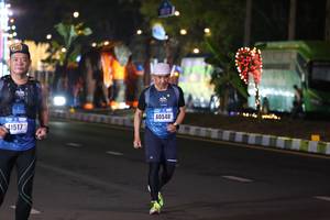 BIB: 40540, 41517
                            <button type="button" onclick="openModal(16967012)" class="btn btn-primary btn-sm float-right btn-popup" data-toggle="modal" data-target=".modal-high-quality">
                        <i class="fas fa-shopping-cart"></i> Add to Cart
                    </button>
                                            <button type="button" onclick="isThisMe(16967012, true)" class="btn btn-success btn-sm float-right btn-popup btn-isme hidden" data-toggle="tooltip" data-placement="bottom" title="นี่คือรูปของคุณใช่ไหม คลิกที่นี่เพื่อเอาเข้าอัลบั้ม">
                        <i class="fas fa-plus"></i> Add to album
                    </button>
                    <button type="button" onclick="isThisMe(16967012, false)" class="btn btn-warning btn-sm float-right btn-popup btn-isnotme hidden">
                        <i class="fas fa-ban"></i> Remove from album
                    </button>