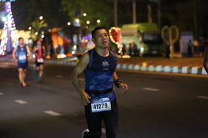 BIB: 41279
                            <button type="button" onclick="openModal(16955470)" class="btn btn-primary btn-sm float-right btn-popup" data-toggle="modal" data-target=".modal-high-quality">
                        <i class="fas fa-shopping-cart"></i> Add to Cart
                    </button>
                                            <button type="button" onclick="isThisMe(16955470, true)" class="btn btn-success btn-sm float-right btn-popup btn-isme hidden" data-toggle="tooltip" data-placement="bottom" title="นี่คือรูปของคุณใช่ไหม คลิกที่นี่เพื่อเอาเข้าอัลบั้ม">
                        <i class="fas fa-plus"></i> Add to album
                    </button>
                    <button type="button" onclick="isThisMe(16955470, false)" class="btn btn-warning btn-sm float-right btn-popup btn-isnotme hidden">
                        <i class="fas fa-ban"></i> Remove from album
                    </button>