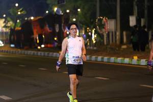 BIB: 42473
                            <button type="button" onclick="openModal(16972072)" class="btn btn-primary btn-sm float-right btn-popup" data-toggle="modal" data-target=".modal-high-quality">
                        <i class="fas fa-shopping-cart"></i> Add to Cart
                    </button>
                                            <button type="button" onclick="isThisMe(16972072, true)" class="btn btn-success btn-sm float-right btn-popup btn-isme hidden" data-toggle="tooltip" data-placement="bottom" title="นี่คือรูปของคุณใช่ไหม คลิกที่นี่เพื่อเอาเข้าอัลบั้ม">
                        <i class="fas fa-plus"></i> Add to album
                    </button>
                    <button type="button" onclick="isThisMe(16972072, false)" class="btn btn-warning btn-sm float-right btn-popup btn-isnotme hidden">
                        <i class="fas fa-ban"></i> Remove from album
                    </button>