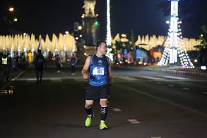 BIB: 123
                            <button type="button" onclick="openModal(16979509)" class="btn btn-primary btn-sm float-right btn-popup" data-toggle="modal" data-target=".modal-high-quality">
                        <i class="fas fa-shopping-cart"></i> Add to Cart
                    </button>
                                            <button type="button" onclick="isThisMe(16979509, true)" class="btn btn-success btn-sm float-right btn-popup btn-isme hidden" data-toggle="tooltip" data-placement="bottom" title="นี่คือรูปของคุณใช่ไหม คลิกที่นี่เพื่อเอาเข้าอัลบั้ม">
                        <i class="fas fa-plus"></i> Add to album
                    </button>
                    <button type="button" onclick="isThisMe(16979509, false)" class="btn btn-warning btn-sm float-right btn-popup btn-isnotme hidden">
                        <i class="fas fa-ban"></i> Remove from album
                    </button>