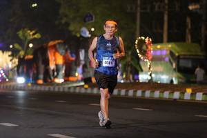 BIB: 40817
                            <button type="button" onclick="openModal(16908556)" class="btn btn-primary btn-sm float-right btn-popup" data-toggle="modal" data-target=".modal-high-quality">
                        <i class="fas fa-shopping-cart"></i> Add to Cart
                    </button>
                                            <button type="button" onclick="isThisMe(16908556, true)" class="btn btn-success btn-sm float-right btn-popup btn-isme hidden" data-toggle="tooltip" data-placement="bottom" title="นี่คือรูปของคุณใช่ไหม คลิกที่นี่เพื่อเอาเข้าอัลบั้ม">
                        <i class="fas fa-plus"></i> Add to album
                    </button>
                    <button type="button" onclick="isThisMe(16908556, false)" class="btn btn-warning btn-sm float-right btn-popup btn-isnotme hidden">
                        <i class="fas fa-ban"></i> Remove from album
                    </button>