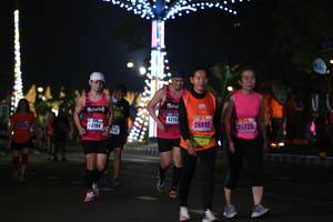 BIB: 42155, 0186, 26892, 25725
                            <button type="button" onclick="openModal(16888293)" class="btn btn-primary btn-sm float-right btn-popup" data-toggle="modal" data-target=".modal-high-quality">
                        <i class="fas fa-shopping-cart"></i> Add to Cart
                    </button>
                                            <button type="button" onclick="isThisMe(16888293, true)" class="btn btn-success btn-sm float-right btn-popup btn-isme hidden" data-toggle="tooltip" data-placement="bottom" title="นี่คือรูปของคุณใช่ไหม คลิกที่นี่เพื่อเอาเข้าอัลบั้ม">
                        <i class="fas fa-plus"></i> Add to album
                    </button>
                    <button type="button" onclick="isThisMe(16888293, false)" class="btn btn-warning btn-sm float-right btn-popup btn-isnotme hidden">
                        <i class="fas fa-ban"></i> Remove from album
                    </button>