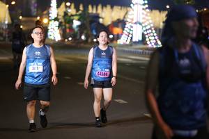 BIB: 303, 44584
                            <button type="button" onclick="openModal(16975307)" class="btn btn-primary btn-sm float-right btn-popup" data-toggle="modal" data-target=".modal-high-quality">
                        <i class="fas fa-shopping-cart"></i> Add to Cart
                    </button>
                                            <button type="button" onclick="isThisMe(16975307, true)" class="btn btn-success btn-sm float-right btn-popup btn-isme hidden" data-toggle="tooltip" data-placement="bottom" title="นี่คือรูปของคุณใช่ไหม คลิกที่นี่เพื่อเอาเข้าอัลบั้ม">
                        <i class="fas fa-plus"></i> Add to album
                    </button>
                    <button type="button" onclick="isThisMe(16975307, false)" class="btn btn-warning btn-sm float-right btn-popup btn-isnotme hidden">
                        <i class="fas fa-ban"></i> Remove from album
                    </button>