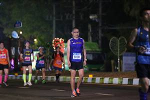 BIB: 40501
                            <button type="button" onclick="openModal(16885321)" class="btn btn-primary btn-sm float-right btn-popup" data-toggle="modal" data-target=".modal-high-quality">
                        <i class="fas fa-shopping-cart"></i> Add to Cart
                    </button>
                                            <button type="button" onclick="isThisMe(16885321, true)" class="btn btn-success btn-sm float-right btn-popup btn-isme hidden" data-toggle="tooltip" data-placement="bottom" title="นี่คือรูปของคุณใช่ไหม คลิกที่นี่เพื่อเอาเข้าอัลบั้ม">
                        <i class="fas fa-plus"></i> Add to album
                    </button>
                    <button type="button" onclick="isThisMe(16885321, false)" class="btn btn-warning btn-sm float-right btn-popup btn-isnotme hidden">
                        <i class="fas fa-ban"></i> Remove from album
                    </button>