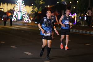 BIB: 40673, 42785
                            <button type="button" onclick="openModal(16972462)" class="btn btn-primary btn-sm float-right btn-popup" data-toggle="modal" data-target=".modal-high-quality">
                        <i class="fas fa-shopping-cart"></i> Add to Cart
                    </button>
                                            <button type="button" onclick="isThisMe(16972462, true)" class="btn btn-success btn-sm float-right btn-popup btn-isme hidden" data-toggle="tooltip" data-placement="bottom" title="นี่คือรูปของคุณใช่ไหม คลิกที่นี่เพื่อเอาเข้าอัลบั้ม">
                        <i class="fas fa-plus"></i> Add to album
                    </button>
                    <button type="button" onclick="isThisMe(16972462, false)" class="btn btn-warning btn-sm float-right btn-popup btn-isnotme hidden">
                        <i class="fas fa-ban"></i> Remove from album
                    </button>