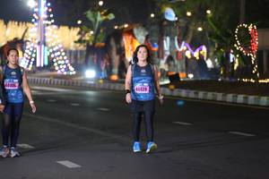 BIB: 4440, 44439
                            <button type="button" onclick="openModal(16975112)" class="btn btn-primary btn-sm float-right btn-popup" data-toggle="modal" data-target=".modal-high-quality">
                        <i class="fas fa-shopping-cart"></i> Add to Cart
                    </button>
                                            <button type="button" onclick="isThisMe(16975112, true)" class="btn btn-success btn-sm float-right btn-popup btn-isme hidden" data-toggle="tooltip" data-placement="bottom" title="นี่คือรูปของคุณใช่ไหม คลิกที่นี่เพื่อเอาเข้าอัลบั้ม">
                        <i class="fas fa-plus"></i> Add to album
                    </button>
                    <button type="button" onclick="isThisMe(16975112, false)" class="btn btn-warning btn-sm float-right btn-popup btn-isnotme hidden">
                        <i class="fas fa-ban"></i> Remove from album
                    </button>