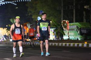 BIB: 41824, 43325
                            <button type="button" onclick="openModal(16896736)" class="btn btn-primary btn-sm float-right btn-popup" data-toggle="modal" data-target=".modal-high-quality">
                        <i class="fas fa-shopping-cart"></i> Add to Cart
                    </button>
                                            <button type="button" onclick="isThisMe(16896736, true)" class="btn btn-success btn-sm float-right btn-popup btn-isme hidden" data-toggle="tooltip" data-placement="bottom" title="นี่คือรูปของคุณใช่ไหม คลิกที่นี่เพื่อเอาเข้าอัลบั้ม">
                        <i class="fas fa-plus"></i> Add to album
                    </button>
                    <button type="button" onclick="isThisMe(16896736, false)" class="btn btn-warning btn-sm float-right btn-popup btn-isnotme hidden">
                        <i class="fas fa-ban"></i> Remove from album
                    </button>