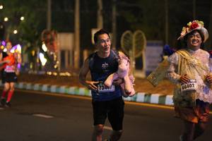 BIB: 734, 66402
                            <button type="button" onclick="openModal(16976741)" class="btn btn-primary btn-sm float-right btn-popup" data-toggle="modal" data-target=".modal-high-quality">
                        <i class="fas fa-shopping-cart"></i> Add to Cart
                    </button>
                                            <button type="button" onclick="isThisMe(16976741, true)" class="btn btn-success btn-sm float-right btn-popup btn-isme hidden" data-toggle="tooltip" data-placement="bottom" title="นี่คือรูปของคุณใช่ไหม คลิกที่นี่เพื่อเอาเข้าอัลบั้ม">
                        <i class="fas fa-plus"></i> Add to album
                    </button>
                    <button type="button" onclick="isThisMe(16976741, false)" class="btn btn-warning btn-sm float-right btn-popup btn-isnotme hidden">
                        <i class="fas fa-ban"></i> Remove from album
                    </button>