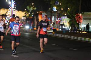 BIB: 43070, 1261, 41755
                            <button type="button" onclick="openModal(16963979)" class="btn btn-primary btn-sm float-right btn-popup" data-toggle="modal" data-target=".modal-high-quality">
                        <i class="fas fa-shopping-cart"></i> Add to Cart
                    </button>
                                            <button type="button" onclick="isThisMe(16963979, true)" class="btn btn-success btn-sm float-right btn-popup btn-isme hidden" data-toggle="tooltip" data-placement="bottom" title="นี่คือรูปของคุณใช่ไหม คลิกที่นี่เพื่อเอาเข้าอัลบั้ม">
                        <i class="fas fa-plus"></i> Add to album
                    </button>
                    <button type="button" onclick="isThisMe(16963979, false)" class="btn btn-warning btn-sm float-right btn-popup btn-isnotme hidden">
                        <i class="fas fa-ban"></i> Remove from album
                    </button>