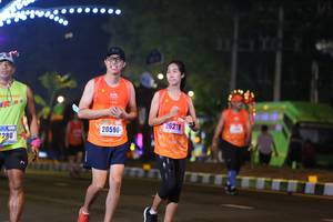 BIB: 26219, 20596, 280
                            <button type="button" onclick="openModal(16903290)" class="btn btn-primary btn-sm float-right btn-popup" data-toggle="modal" data-target=".modal-high-quality">
                        <i class="fas fa-shopping-cart"></i> Add to Cart
                    </button>
                                            <button type="button" onclick="isThisMe(16903290, true)" class="btn btn-success btn-sm float-right btn-popup btn-isme hidden" data-toggle="tooltip" data-placement="bottom" title="นี่คือรูปของคุณใช่ไหม คลิกที่นี่เพื่อเอาเข้าอัลบั้ม">
                        <i class="fas fa-plus"></i> Add to album
                    </button>
                    <button type="button" onclick="isThisMe(16903290, false)" class="btn btn-warning btn-sm float-right btn-popup btn-isnotme hidden">
                        <i class="fas fa-ban"></i> Remove from album
                    </button>