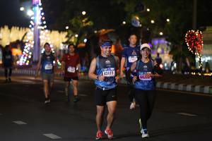 BIB: 412, 42477, 443
                            <button type="button" onclick="openModal(16967190)" class="btn btn-primary btn-sm float-right btn-popup" data-toggle="modal" data-target=".modal-high-quality">
                        <i class="fas fa-shopping-cart"></i> Add to Cart
                    </button>
                                            <button type="button" onclick="isThisMe(16967190, true)" class="btn btn-success btn-sm float-right btn-popup btn-isme hidden" data-toggle="tooltip" data-placement="bottom" title="นี่คือรูปของคุณใช่ไหม คลิกที่นี่เพื่อเอาเข้าอัลบั้ม">
                        <i class="fas fa-plus"></i> Add to album
                    </button>
                    <button type="button" onclick="isThisMe(16967190, false)" class="btn btn-warning btn-sm float-right btn-popup btn-isnotme hidden">
                        <i class="fas fa-ban"></i> Remove from album
                    </button>