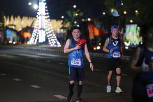 BIB: 40085, 42294
                            <button type="button" onclick="openModal(16948067)" class="btn btn-primary btn-sm float-right btn-popup" data-toggle="modal" data-target=".modal-high-quality">
                        <i class="fas fa-shopping-cart"></i> Add to Cart
                    </button>
                                            <button type="button" onclick="isThisMe(16948067, true)" class="btn btn-success btn-sm float-right btn-popup btn-isme hidden" data-toggle="tooltip" data-placement="bottom" title="นี่คือรูปของคุณใช่ไหม คลิกที่นี่เพื่อเอาเข้าอัลบั้ม">
                        <i class="fas fa-plus"></i> Add to album
                    </button>
                    <button type="button" onclick="isThisMe(16948067, false)" class="btn btn-warning btn-sm float-right btn-popup btn-isnotme hidden">
                        <i class="fas fa-ban"></i> Remove from album
                    </button>