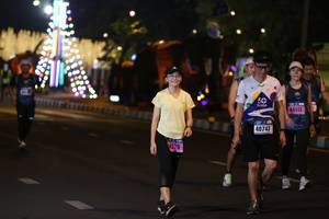 BIB: 44513, 40743
                            <button type="button" onclick="openModal(16966832)" class="btn btn-primary btn-sm float-right btn-popup" data-toggle="modal" data-target=".modal-high-quality">
                        <i class="fas fa-shopping-cart"></i> Add to Cart
                    </button>
                                            <button type="button" onclick="isThisMe(16966832, true)" class="btn btn-success btn-sm float-right btn-popup btn-isme hidden" data-toggle="tooltip" data-placement="bottom" title="นี่คือรูปของคุณใช่ไหม คลิกที่นี่เพื่อเอาเข้าอัลบั้ม">
                        <i class="fas fa-plus"></i> Add to album
                    </button>
                    <button type="button" onclick="isThisMe(16966832, false)" class="btn btn-warning btn-sm float-right btn-popup btn-isnotme hidden">
                        <i class="fas fa-ban"></i> Remove from album
                    </button>