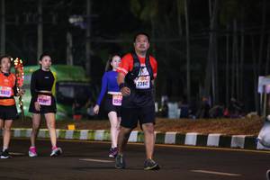 BIB: 23842, 5535, 259, 250
                            <button type="button" onclick="openModal(16885949)" class="btn btn-primary btn-sm float-right btn-popup" data-toggle="modal" data-target=".modal-high-quality">
                        <i class="fas fa-shopping-cart"></i> Add to Cart
                    </button>
                                            <button type="button" onclick="isThisMe(16885949, true)" class="btn btn-success btn-sm float-right btn-popup btn-isme hidden" data-toggle="tooltip" data-placement="bottom" title="นี่คือรูปของคุณใช่ไหม คลิกที่นี่เพื่อเอาเข้าอัลบั้ม">
                        <i class="fas fa-plus"></i> Add to album
                    </button>
                    <button type="button" onclick="isThisMe(16885949, false)" class="btn btn-warning btn-sm float-right btn-popup btn-isnotme hidden">
                        <i class="fas fa-ban"></i> Remove from album
                    </button>