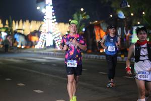 BIB: 0362, 42660, 40056
                            <button type="button" onclick="openModal(16946313)" class="btn btn-primary btn-sm float-right btn-popup" data-toggle="modal" data-target=".modal-high-quality">
                        <i class="fas fa-shopping-cart"></i> Add to Cart
                    </button>
                                            <button type="button" onclick="isThisMe(16946313, true)" class="btn btn-success btn-sm float-right btn-popup btn-isme hidden" data-toggle="tooltip" data-placement="bottom" title="นี่คือรูปของคุณใช่ไหม คลิกที่นี่เพื่อเอาเข้าอัลบั้ม">
                        <i class="fas fa-plus"></i> Add to album
                    </button>
                    <button type="button" onclick="isThisMe(16946313, false)" class="btn btn-warning btn-sm float-right btn-popup btn-isnotme hidden">
                        <i class="fas fa-ban"></i> Remove from album
                    </button>