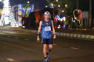 BIB: 42914
                            <button type="button" onclick="openModal(16975989)" class="btn btn-primary btn-sm float-right btn-popup" data-toggle="modal" data-target=".modal-high-quality">
                        <i class="fas fa-shopping-cart"></i> Add to Cart
                    </button>
                                            <button type="button" onclick="isThisMe(16975989, true)" class="btn btn-success btn-sm float-right btn-popup btn-isme hidden" data-toggle="tooltip" data-placement="bottom" title="นี่คือรูปของคุณใช่ไหม คลิกที่นี่เพื่อเอาเข้าอัลบั้ม">
                        <i class="fas fa-plus"></i> Add to album
                    </button>
                    <button type="button" onclick="isThisMe(16975989, false)" class="btn btn-warning btn-sm float-right btn-popup btn-isnotme hidden">
                        <i class="fas fa-ban"></i> Remove from album
                    </button>