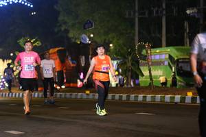BIB: 41627, 2715
                            <button type="button" onclick="openModal(16879424)" class="btn btn-primary btn-sm float-right btn-popup" data-toggle="modal" data-target=".modal-high-quality">
                        <i class="fas fa-shopping-cart"></i> Add to Cart
                    </button>
                                            <button type="button" onclick="isThisMe(16879424, true)" class="btn btn-success btn-sm float-right btn-popup btn-isme hidden" data-toggle="tooltip" data-placement="bottom" title="นี่คือรูปของคุณใช่ไหม คลิกที่นี่เพื่อเอาเข้าอัลบั้ม">
                        <i class="fas fa-plus"></i> Add to album
                    </button>
                    <button type="button" onclick="isThisMe(16879424, false)" class="btn btn-warning btn-sm float-right btn-popup btn-isnotme hidden">
                        <i class="fas fa-ban"></i> Remove from album
                    </button>