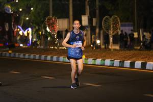 BIB: 3271
                            <button type="button" onclick="openModal(16972292)" class="btn btn-primary btn-sm float-right btn-popup" data-toggle="modal" data-target=".modal-high-quality">
                        <i class="fas fa-shopping-cart"></i> Add to Cart
                    </button>
                                            <button type="button" onclick="isThisMe(16972292, true)" class="btn btn-success btn-sm float-right btn-popup btn-isme hidden" data-toggle="tooltip" data-placement="bottom" title="นี่คือรูปของคุณใช่ไหม คลิกที่นี่เพื่อเอาเข้าอัลบั้ม">
                        <i class="fas fa-plus"></i> Add to album
                    </button>
                    <button type="button" onclick="isThisMe(16972292, false)" class="btn btn-warning btn-sm float-right btn-popup btn-isnotme hidden">
                        <i class="fas fa-ban"></i> Remove from album
                    </button>