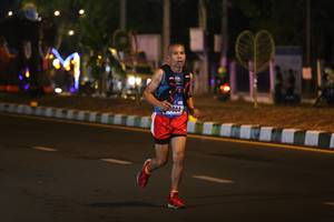 BIB: 004
                            <button type="button" onclick="openModal(16971771)" class="btn btn-primary btn-sm float-right btn-popup" data-toggle="modal" data-target=".modal-high-quality">
                        <i class="fas fa-shopping-cart"></i> Add to Cart
                    </button>
                                            <button type="button" onclick="isThisMe(16971771, true)" class="btn btn-success btn-sm float-right btn-popup btn-isme hidden" data-toggle="tooltip" data-placement="bottom" title="นี่คือรูปของคุณใช่ไหม คลิกที่นี่เพื่อเอาเข้าอัลบั้ม">
                        <i class="fas fa-plus"></i> Add to album
                    </button>
                    <button type="button" onclick="isThisMe(16971771, false)" class="btn btn-warning btn-sm float-right btn-popup btn-isnotme hidden">
                        <i class="fas fa-ban"></i> Remove from album
                    </button>