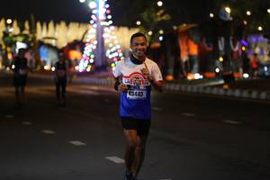 BIB: 40445
                            <button type="button" onclick="openModal(16955907)" class="btn btn-primary btn-sm float-right btn-popup" data-toggle="modal" data-target=".modal-high-quality">
                        <i class="fas fa-shopping-cart"></i> Add to Cart
                    </button>
                                            <button type="button" onclick="isThisMe(16955907, true)" class="btn btn-success btn-sm float-right btn-popup btn-isme hidden" data-toggle="tooltip" data-placement="bottom" title="นี่คือรูปของคุณใช่ไหม คลิกที่นี่เพื่อเอาเข้าอัลบั้ม">
                        <i class="fas fa-plus"></i> Add to album
                    </button>
                    <button type="button" onclick="isThisMe(16955907, false)" class="btn btn-warning btn-sm float-right btn-popup btn-isnotme hidden">
                        <i class="fas fa-ban"></i> Remove from album
                    </button>