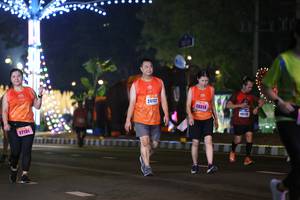 BIB: 24152, 26514, 4019, 27131
                            <button type="button" onclick="openModal(16869249)" class="btn btn-primary btn-sm float-right btn-popup" data-toggle="modal" data-target=".modal-high-quality">
                        <i class="fas fa-shopping-cart"></i> Add to Cart
                    </button>
                                            <button type="button" onclick="isThisMe(16869249, true)" class="btn btn-success btn-sm float-right btn-popup btn-isme hidden" data-toggle="tooltip" data-placement="bottom" title="นี่คือรูปของคุณใช่ไหม คลิกที่นี่เพื่อเอาเข้าอัลบั้ม">
                        <i class="fas fa-plus"></i> Add to album
                    </button>
                    <button type="button" onclick="isThisMe(16869249, false)" class="btn btn-warning btn-sm float-right btn-popup btn-isnotme hidden">
                        <i class="fas fa-ban"></i> Remove from album
                    </button>