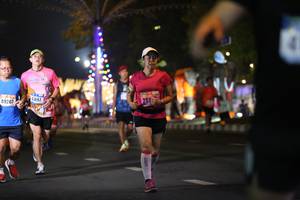 BIB: 143097, 89207
                            <button type="button" onclick="openModal(16875055)" class="btn btn-primary btn-sm float-right btn-popup" data-toggle="modal" data-target=".modal-high-quality">
                        <i class="fas fa-shopping-cart"></i> Add to Cart
                    </button>
                                            <button type="button" onclick="isThisMe(16875055, true)" class="btn btn-success btn-sm float-right btn-popup btn-isme hidden" data-toggle="tooltip" data-placement="bottom" title="นี่คือรูปของคุณใช่ไหม คลิกที่นี่เพื่อเอาเข้าอัลบั้ม">
                        <i class="fas fa-plus"></i> Add to album
                    </button>
                    <button type="button" onclick="isThisMe(16875055, false)" class="btn btn-warning btn-sm float-right btn-popup btn-isnotme hidden">
                        <i class="fas fa-ban"></i> Remove from album
                    </button>