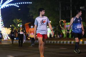 BIB: 43077
                            <button type="button" onclick="openModal(16880354)" class="btn btn-primary btn-sm float-right btn-popup" data-toggle="modal" data-target=".modal-high-quality">
                        <i class="fas fa-shopping-cart"></i> Add to Cart
                    </button>
                                            <button type="button" onclick="isThisMe(16880354, true)" class="btn btn-success btn-sm float-right btn-popup btn-isme hidden" data-toggle="tooltip" data-placement="bottom" title="นี่คือรูปของคุณใช่ไหม คลิกที่นี่เพื่อเอาเข้าอัลบั้ม">
                        <i class="fas fa-plus"></i> Add to album
                    </button>
                    <button type="button" onclick="isThisMe(16880354, false)" class="btn btn-warning btn-sm float-right btn-popup btn-isnotme hidden">
                        <i class="fas fa-ban"></i> Remove from album
                    </button>