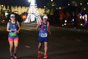 BIB: 4625, 40301
                            <button type="button" onclick="openModal(16971645)" class="btn btn-primary btn-sm float-right btn-popup" data-toggle="modal" data-target=".modal-high-quality">
                        <i class="fas fa-shopping-cart"></i> Add to Cart
                    </button>
                                            <button type="button" onclick="isThisMe(16971645, true)" class="btn btn-success btn-sm float-right btn-popup btn-isme hidden" data-toggle="tooltip" data-placement="bottom" title="นี่คือรูปของคุณใช่ไหม คลิกที่นี่เพื่อเอาเข้าอัลบั้ม">
                        <i class="fas fa-plus"></i> Add to album
                    </button>
                    <button type="button" onclick="isThisMe(16971645, false)" class="btn btn-warning btn-sm float-right btn-popup btn-isnotme hidden">
                        <i class="fas fa-ban"></i> Remove from album
                    </button>