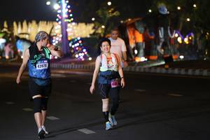 BIB: 42870, 445
                            <button type="button" onclick="openModal(16975639)" class="btn btn-primary btn-sm float-right btn-popup" data-toggle="modal" data-target=".modal-high-quality">
                        <i class="fas fa-shopping-cart"></i> Add to Cart
                    </button>
                                            <button type="button" onclick="isThisMe(16975639, true)" class="btn btn-success btn-sm float-right btn-popup btn-isme hidden" data-toggle="tooltip" data-placement="bottom" title="นี่คือรูปของคุณใช่ไหม คลิกที่นี่เพื่อเอาเข้าอัลบั้ม">
                        <i class="fas fa-plus"></i> Add to album
                    </button>
                    <button type="button" onclick="isThisMe(16975639, false)" class="btn btn-warning btn-sm float-right btn-popup btn-isnotme hidden">
                        <i class="fas fa-ban"></i> Remove from album
                    </button>